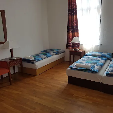 Hostel Frantic Monkey I Orjongo Majom Σίοφοκ