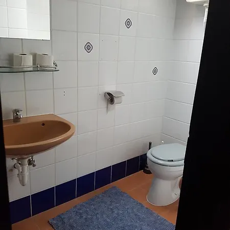 Hostel Frantic Monkey I Orjongo Majom *