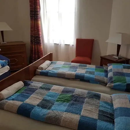 Frantic Monkey I Orjongo Majom Hostel *